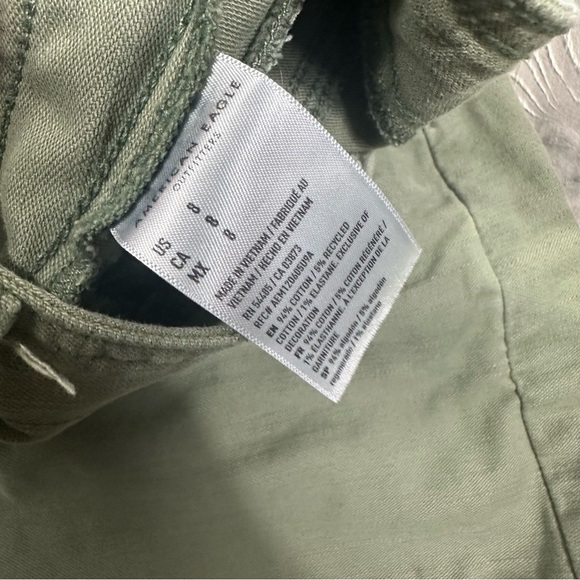 American Eagle‎ Baggy Mom Shorts Olive Green High Rise Size 8 - Picture 4 of 7